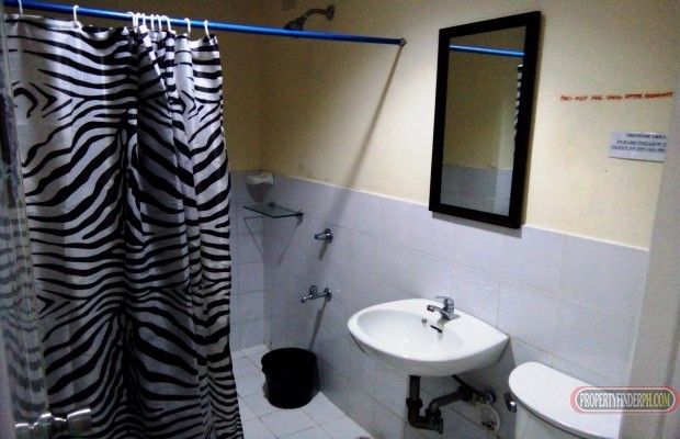 Affordable Male Bed Space for rent04