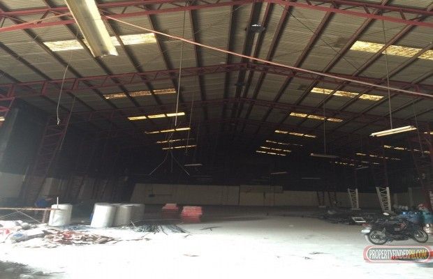 Warehouse for rent 120 sqm near EDSA Mu?oz03