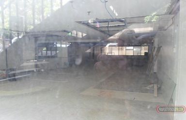 "Commercial Space, Ideal for Restaurant"02