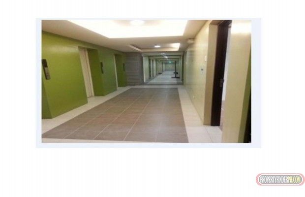 "Pioneer Woodlands Condominium for RentPioneer Street, corner EDSA ful"03