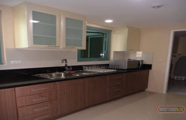 "8 Forbes Town Road condo for rent Bonifacio Global City, Taguig"01