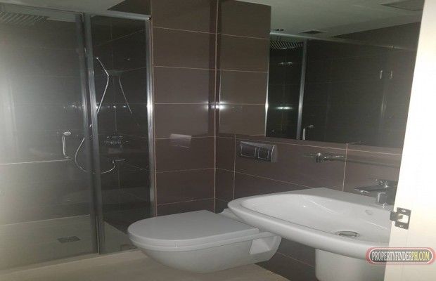 Acqua Livingstone 1 Bedroom Mandaluyong Condominium for Lease03