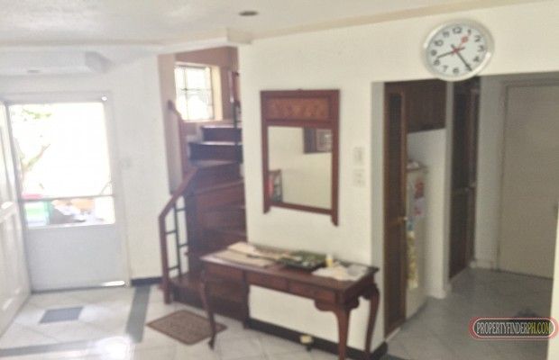 "3 BR Townhouse, secured location, safe for kids. Central location, nea"03