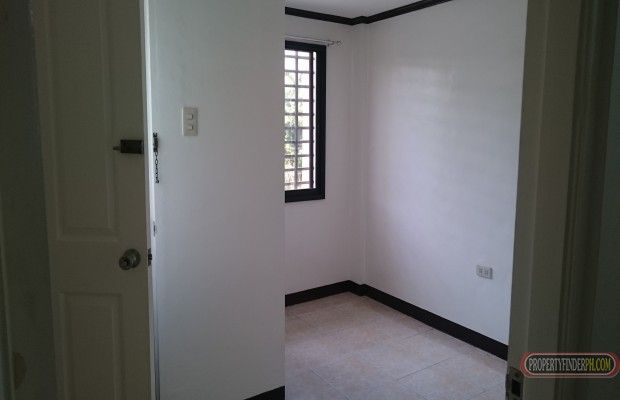 Townhouse for Reant in Taguig City03