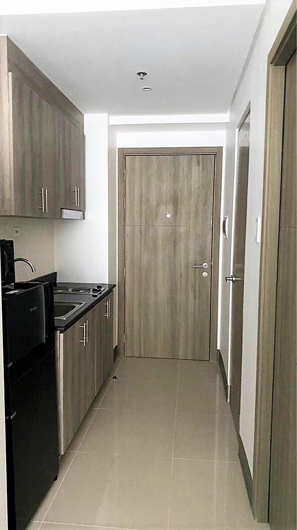 Condo Unit For Rent - 36th Floor Tower 2 at Fame Residences06