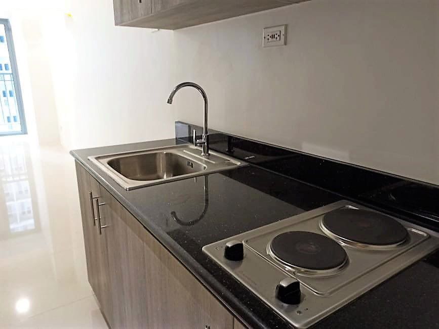 Condo Unit For Rent - 29th Floor Tower 2 at Fame Residences05