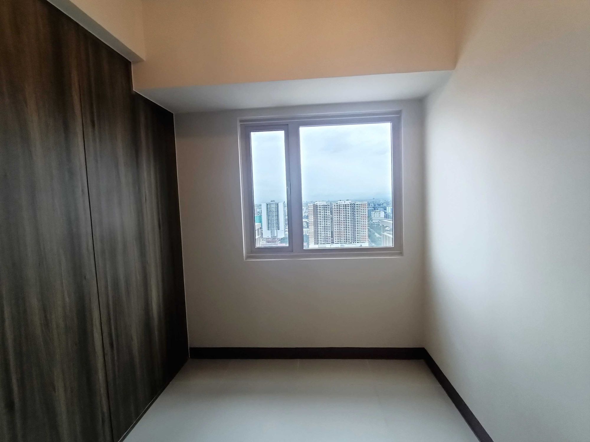 Condo Unit For Rent - Unit 3317 at Coast Residences07