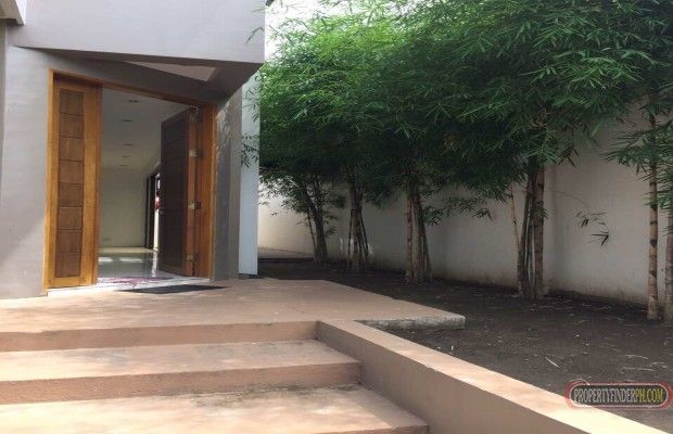 Duplex in BF Homes for Rent03