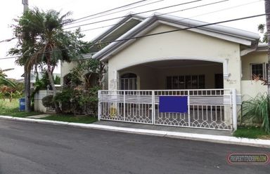 RB40CTO: Semi Furnished Bungalow House for Rent in BF02