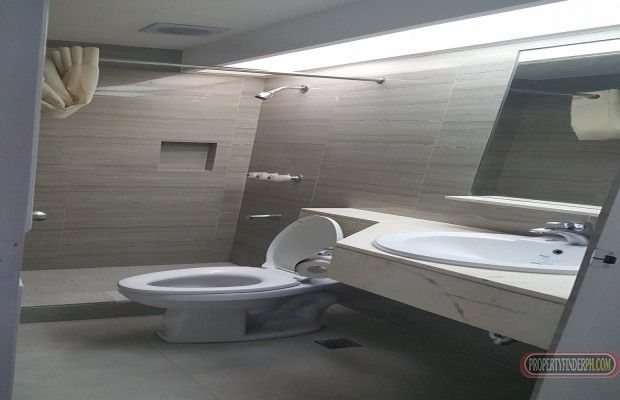 2br Grand Tower03