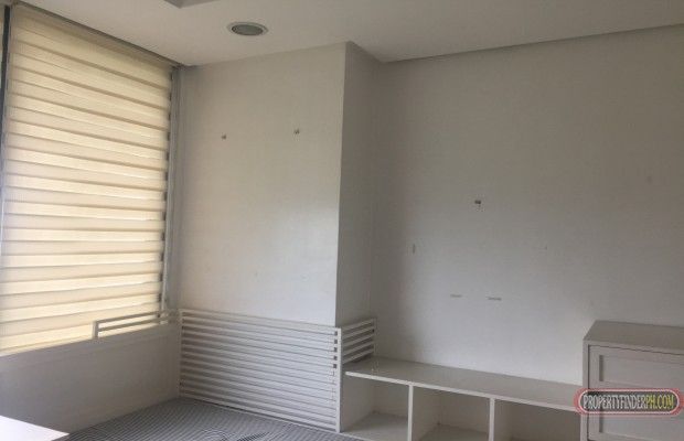 "Sophisticated 2 Bed, 3T, 2B Condo in the heart of BGC"03