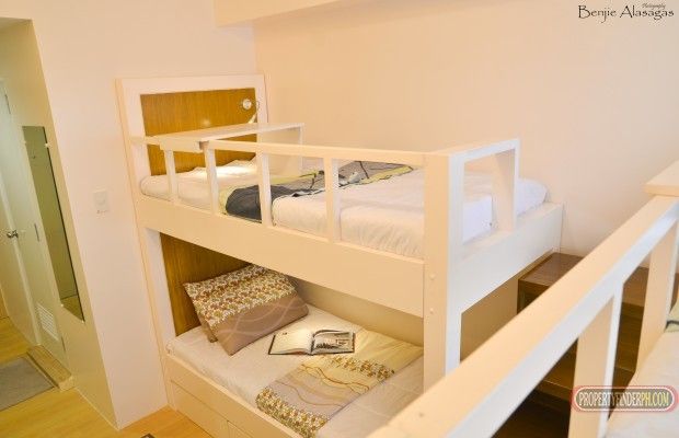 Bright and Warm Studio Condo Unit at Sun Residences University Belt03