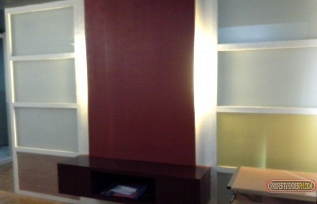 "1 bedroom condo beside new S&amp;R, near SM Fairview, Robinsons &amp;"03