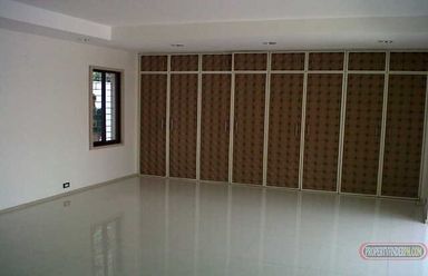 "SanLorenzo Village House for lease, Makati City"02
