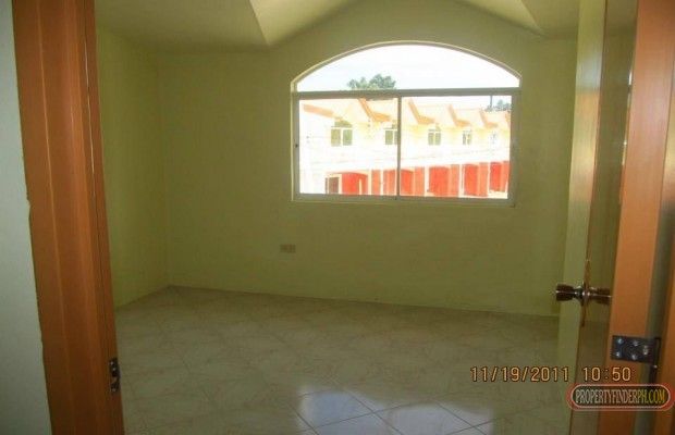 Babag Lapu-Lapu Townhouse for rent Unfurnished 9K03