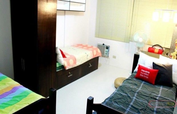 Room for REnt infront of Hotel BENILDE03