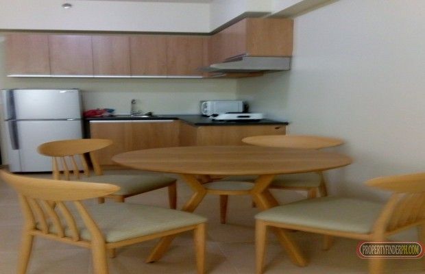 "1BR 1TB LIVING KITCHEN SEMI FURNISHED CONDO UNIT NEW, COMFY GOOD LOCAT"04