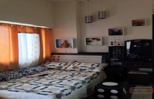 "-Near UST, FEU and PRC-Fully Furnished-With ameneties (pool and gym)"03