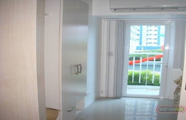 "Clean, Cozy 1 Bedroom Unit In Light Residences For Rent"03