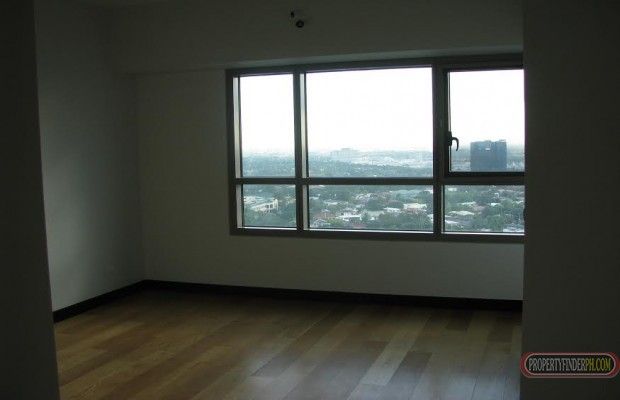 The Residences At Greenbelt 2BR Condo For Rent Makati City04