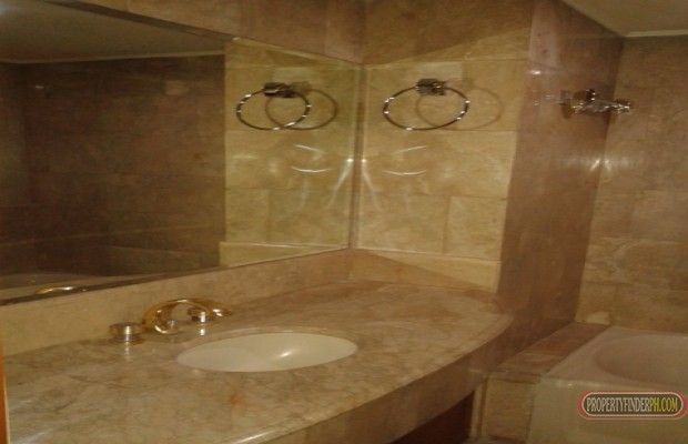 Pacific Plaza Ayala 3BR Condo for Rent Makati City03