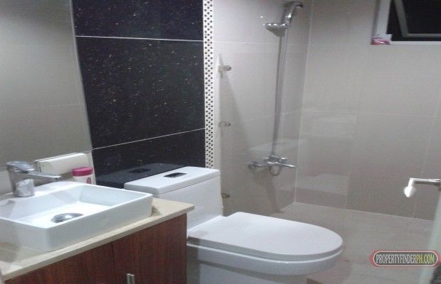 The Columns Legazpi Village 2BR Condo for Rent Makati City04