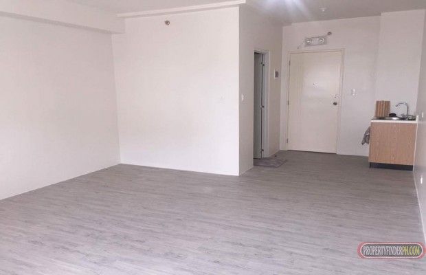 "2nd floor unitP15.5K/mo inclusive of condo dues, exclusive of utiliti"04