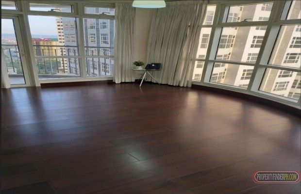 "Twin Oaks Place, 48 sqm, 1 bedroom, corner unit with balcony, brand ne"03
