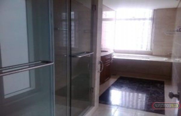 FURNISHED 4 BEDROOM WITH LUXURY HOTEL AMENITIES IN MAKATI04