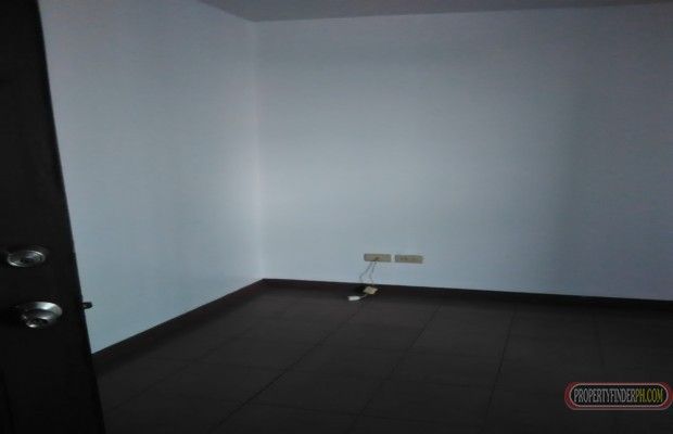 Unfurnished Studio Unit03