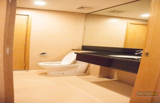 Condominium Unit for Rent at Park Terraces in Makati City04