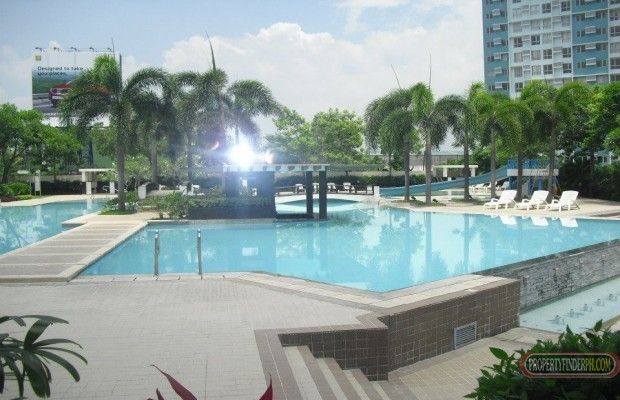 "A fully furnished,two bedroom condo unit with airconditioning ,cable a"01