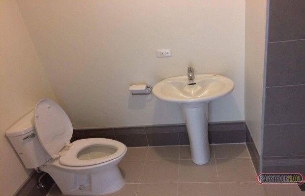 "Unfurnished 1 Bedroom at Circulo Verde Quezon CityCirculo Verde, Call"03