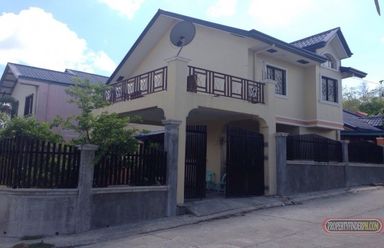 House For Rent inside Roosevelt Park Village02