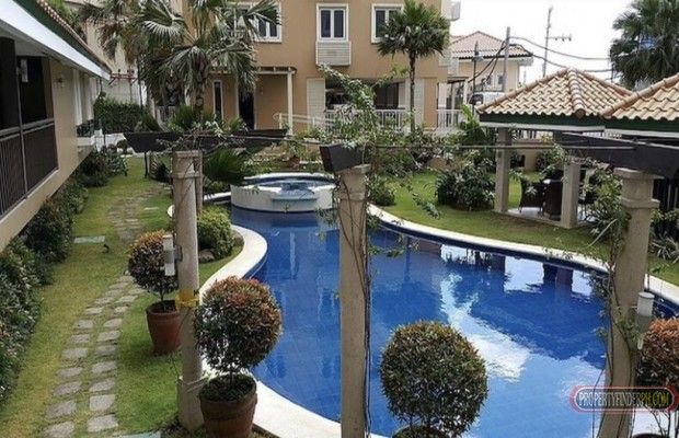 Elegant Fully Frunished 3BR Condo in Taguig01