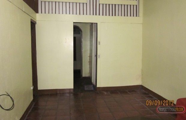 3 bedroom Bungalow House For Rent04