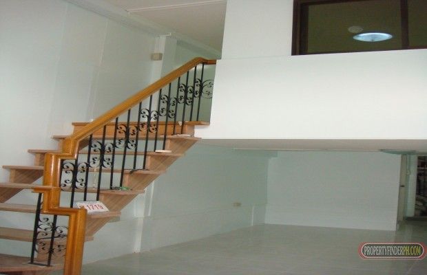 "2 BR apartment near UST, Manila"04