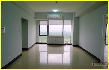 For Rent: Two Bedrooms Semi-Furnished in Bellagio Tower02
