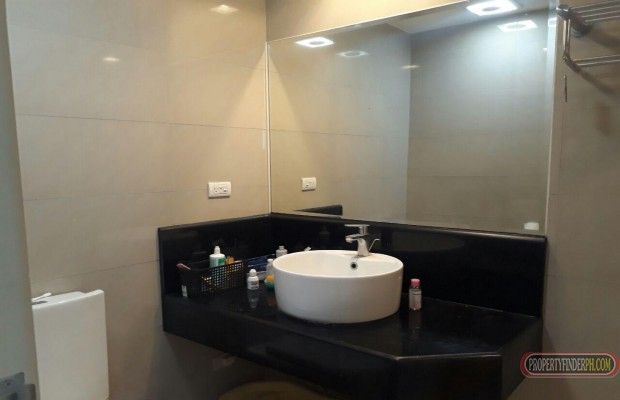 "2BR in Eight Forbes Town, BGC,"03