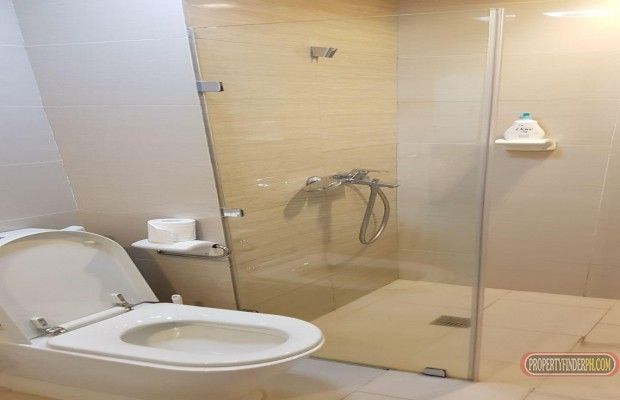"2BR in Eight Forbes Town, BGC,"04