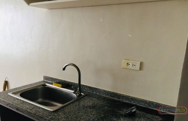 Manila Condo Unit For Rent Studio type in Sta Ana near Makati03