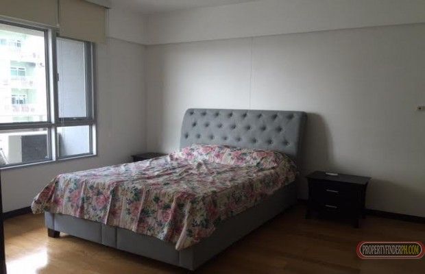 For Rent: One Bedroom Fully-Furnished in One Serendra East Tower03
