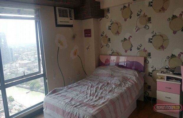 Fully Furnished 3 BR Condo very near to Makati comes with 1 parking /103