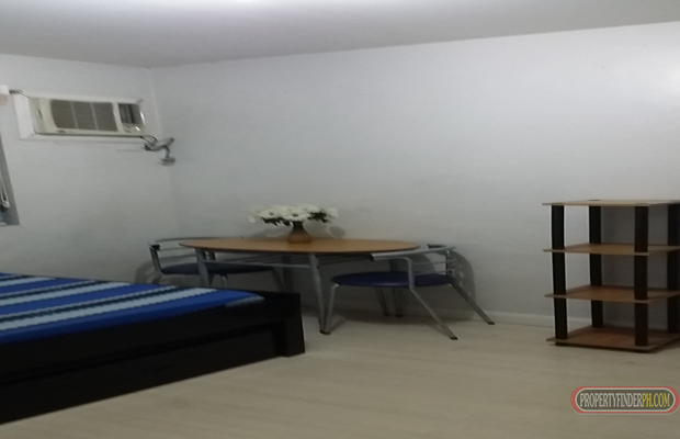 Studio type for rent at the heart of Manila.Very close to UN Ave (LRT04