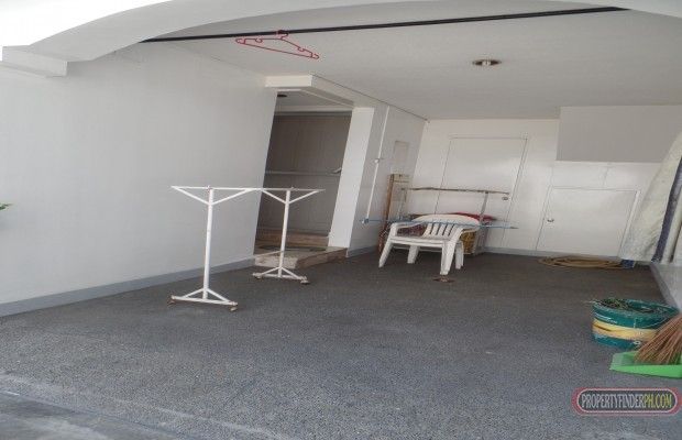 "3 BEDROOMS &amp; 2 TOILET AND BATHROOM 1 MAID?S ROOM, 1 TOILET &amp;"01