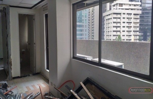 Office Space for Lease in Makati 995SQM.03