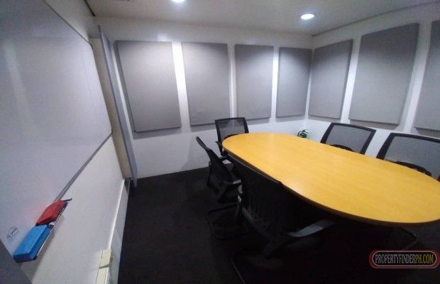 Serviced Office for lease in Makati City for 8-10 pax04