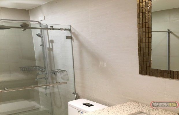 For Lease: Renaissance01