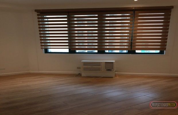 For Lease: Renaissance04