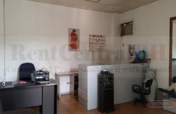 AVAILABLE 28sqm COMMERCIAL/OFFICE SPACE FOR LEASE IN LAS PI?AS03